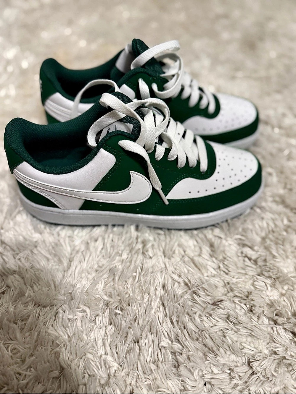 Nike Court Vision Low Green & White Sneakers Like New women’s 7/5